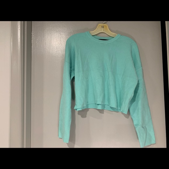 Mint-colored FOREVER 21 crop sweater, size medium. Never used. - Picture 1 of 3